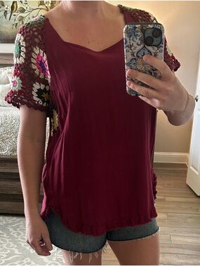 Umgee Burgundy V-Neck Top with Crocheted Floral Sleeve Accents